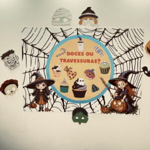 Painel “Doces ou Travessuras?” + Máscaras Temáticas 👻